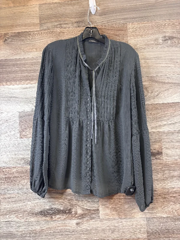 Top Long Sleeve By Clothes Mentor In Grey, Size: M